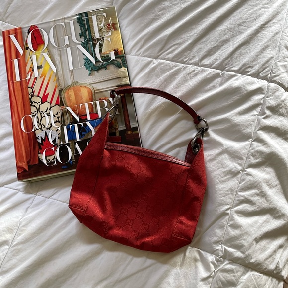 Gucci Red Shoulder Bag - Picture 2 of 6